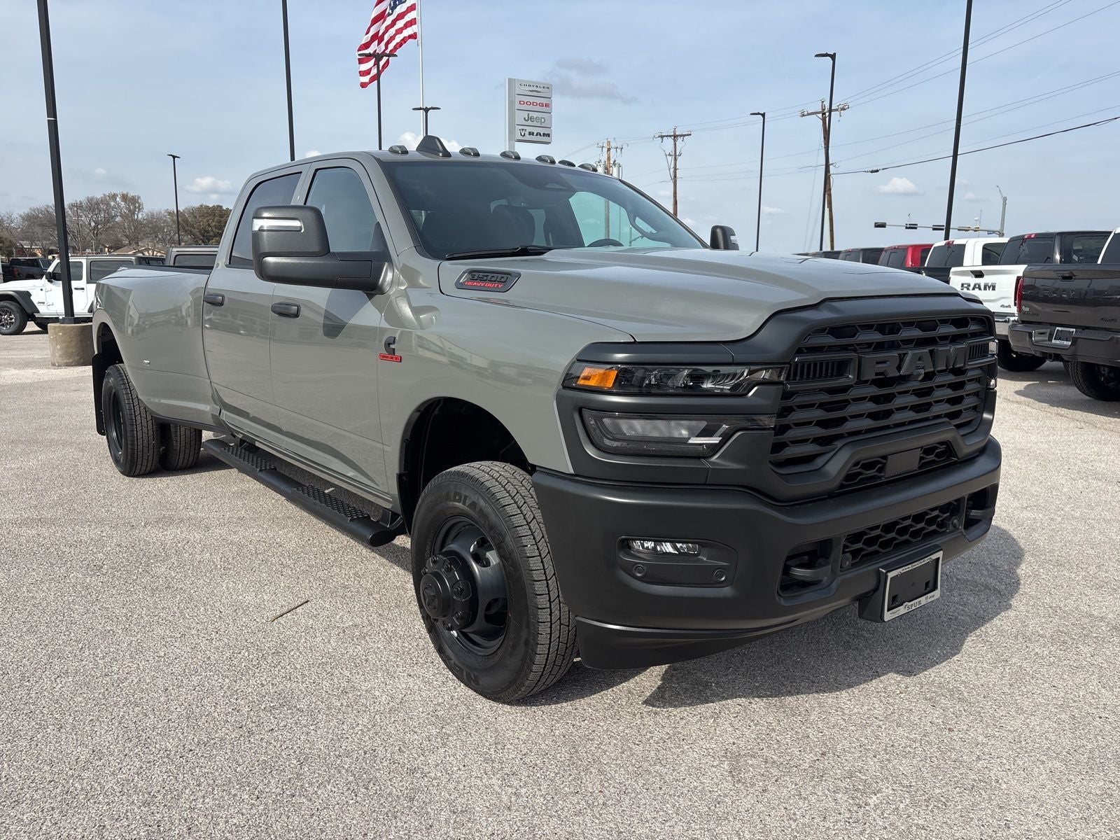 2026 RAM Ram 3500 RAM 3500 TRADESMAN CREW CAB 4X4 8' BOX