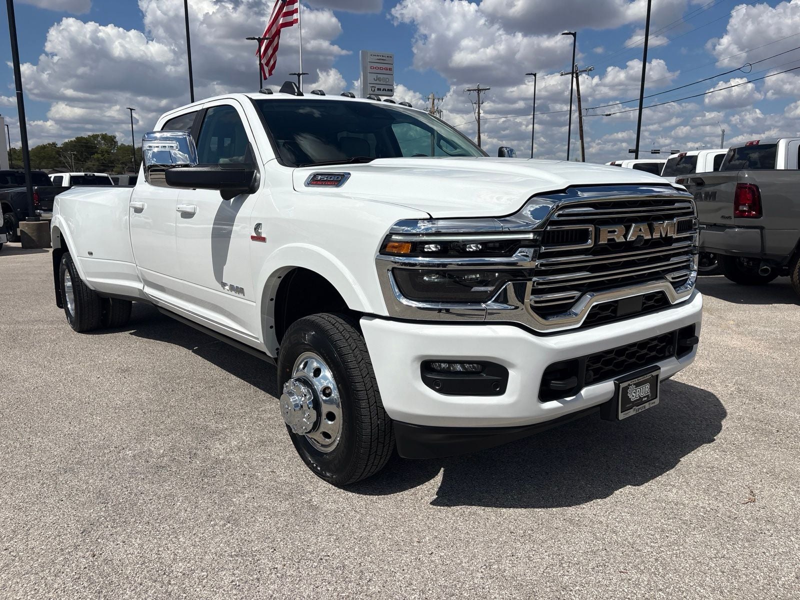 2027 RAM Ram 3500 RAM 3500 LARAMIE CREW CAB 4X4 8' BOX