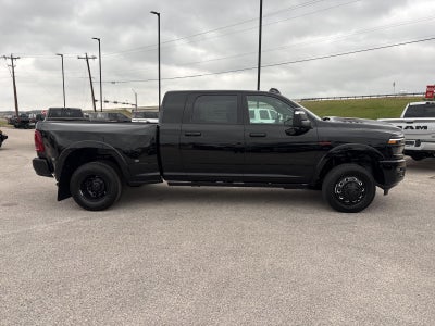 2026 RAM Ram 3500 RAM 3500 LIMITED MEGA CAB 4X4 6'4' BOX