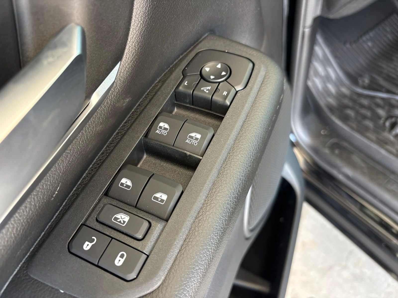 2026 RAM Ram 1500 RAM 1500 LONE STAR CREW CAB 4X2 5'7' BOX