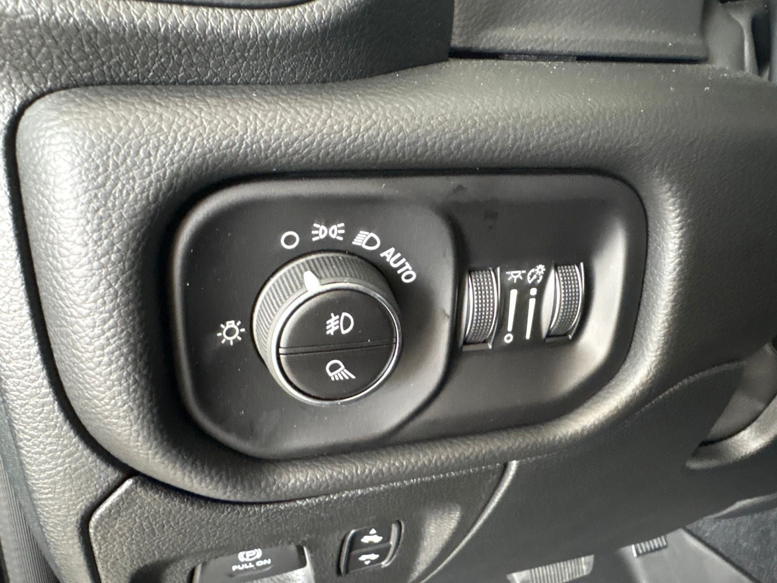 2026 RAM Ram 1500 RAM 1500 LONE STAR CREW CAB 4X2 5'7' BOX