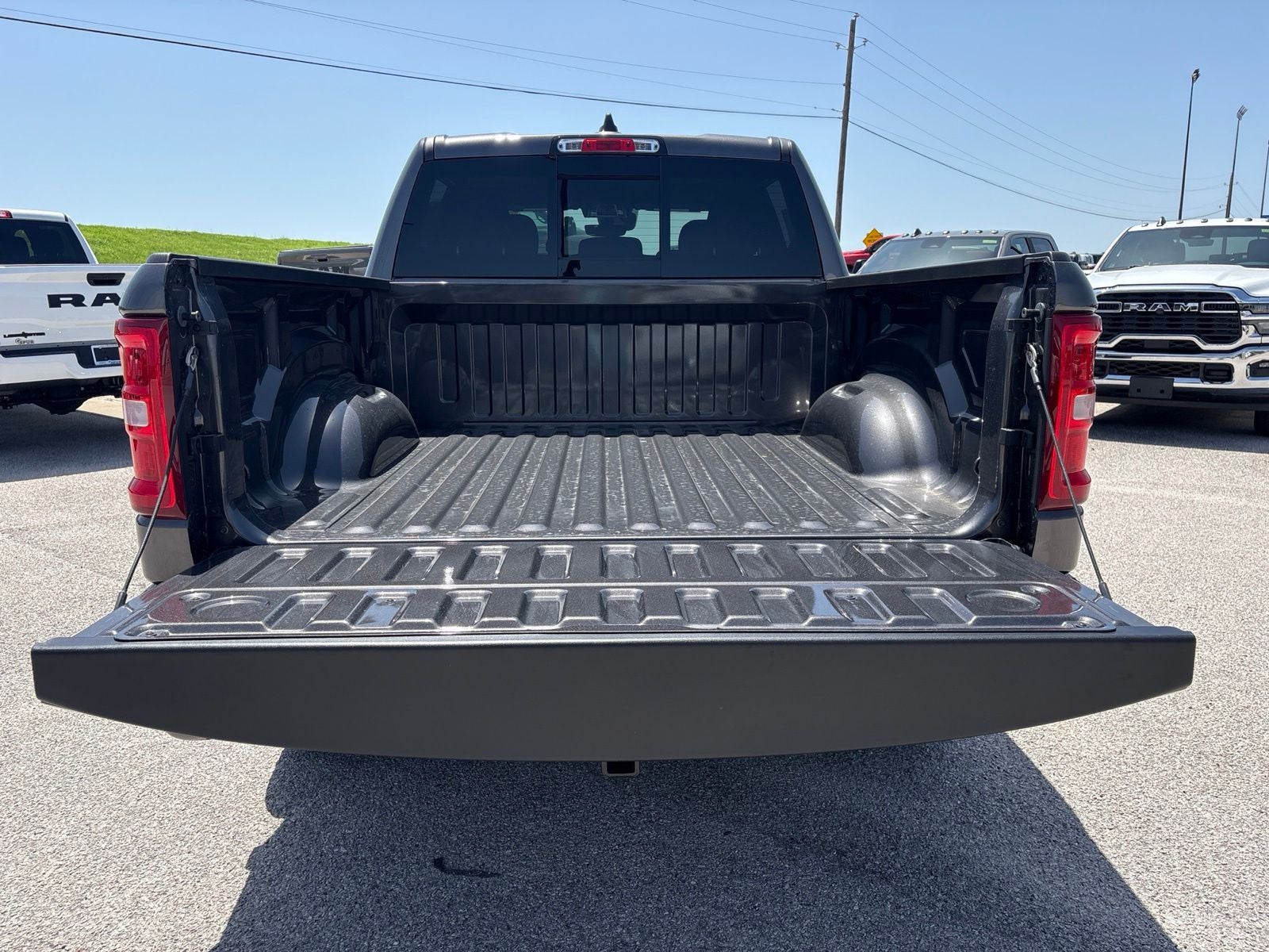 2026 RAM Ram 1500 RAM 1500 LONE STAR CREW CAB 4X2 5'7' BOX