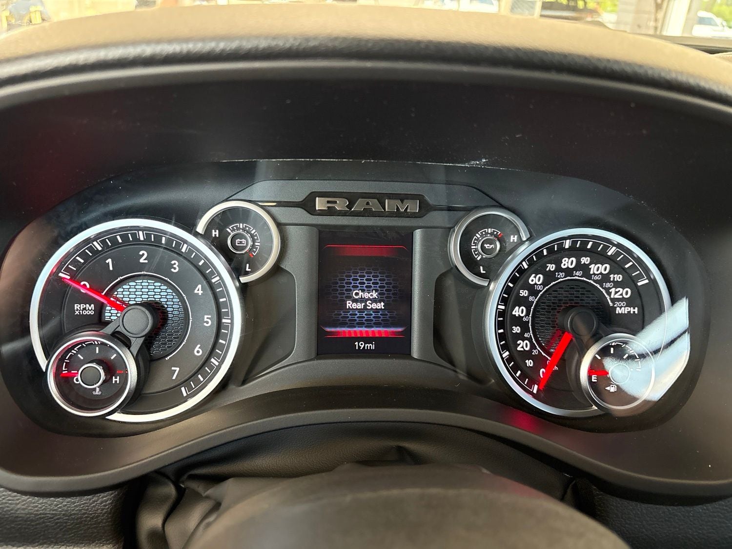 2026 RAM Ram 1500 RAM 1500 EXPRESS CREW CAB 4X2 5'7' BOX