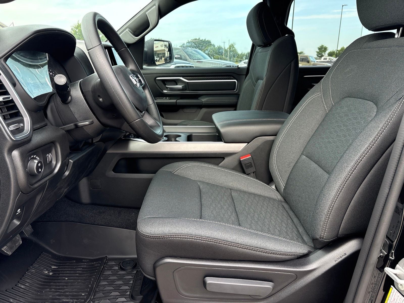 2026 RAM Ram 1500 RAM 1500 LONE STAR CREW CAB 4X4 5'7' BOX