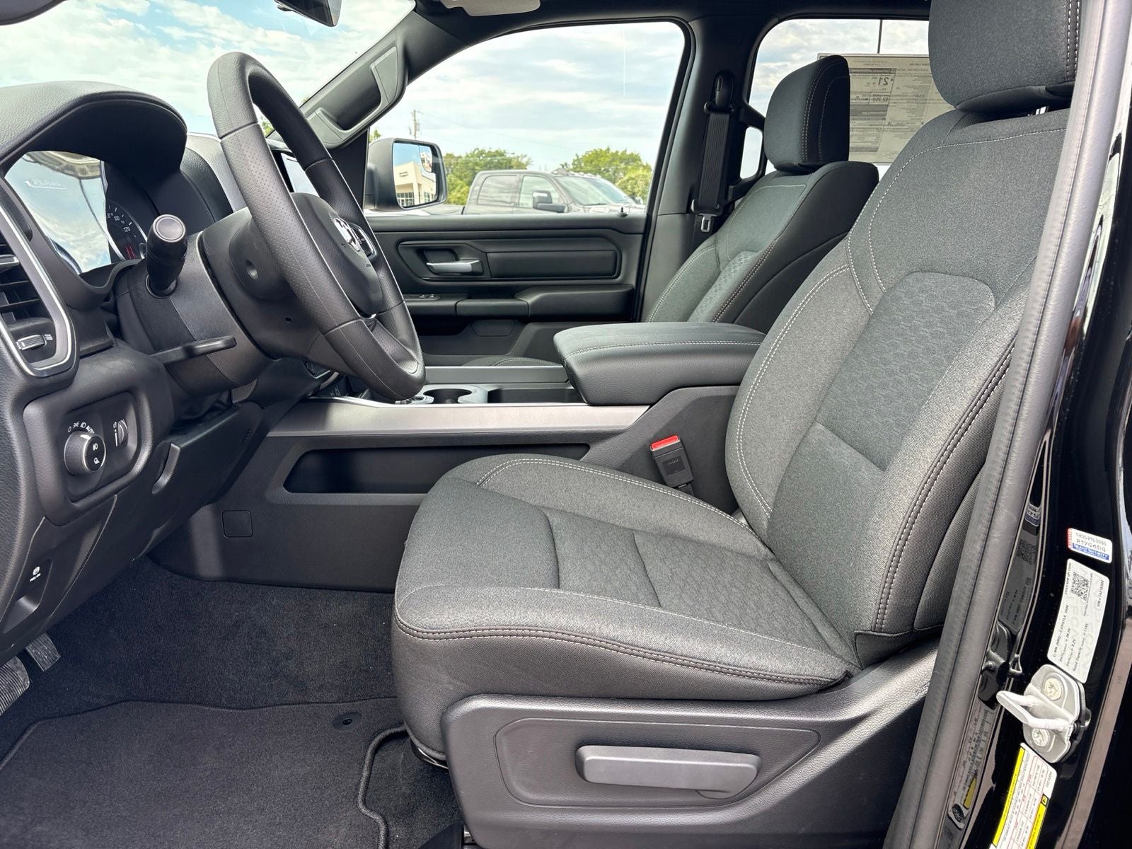 2026 RAM Ram 1500 RAM 1500 EXPRESS CREW CAB 4X4 5'7' BOX