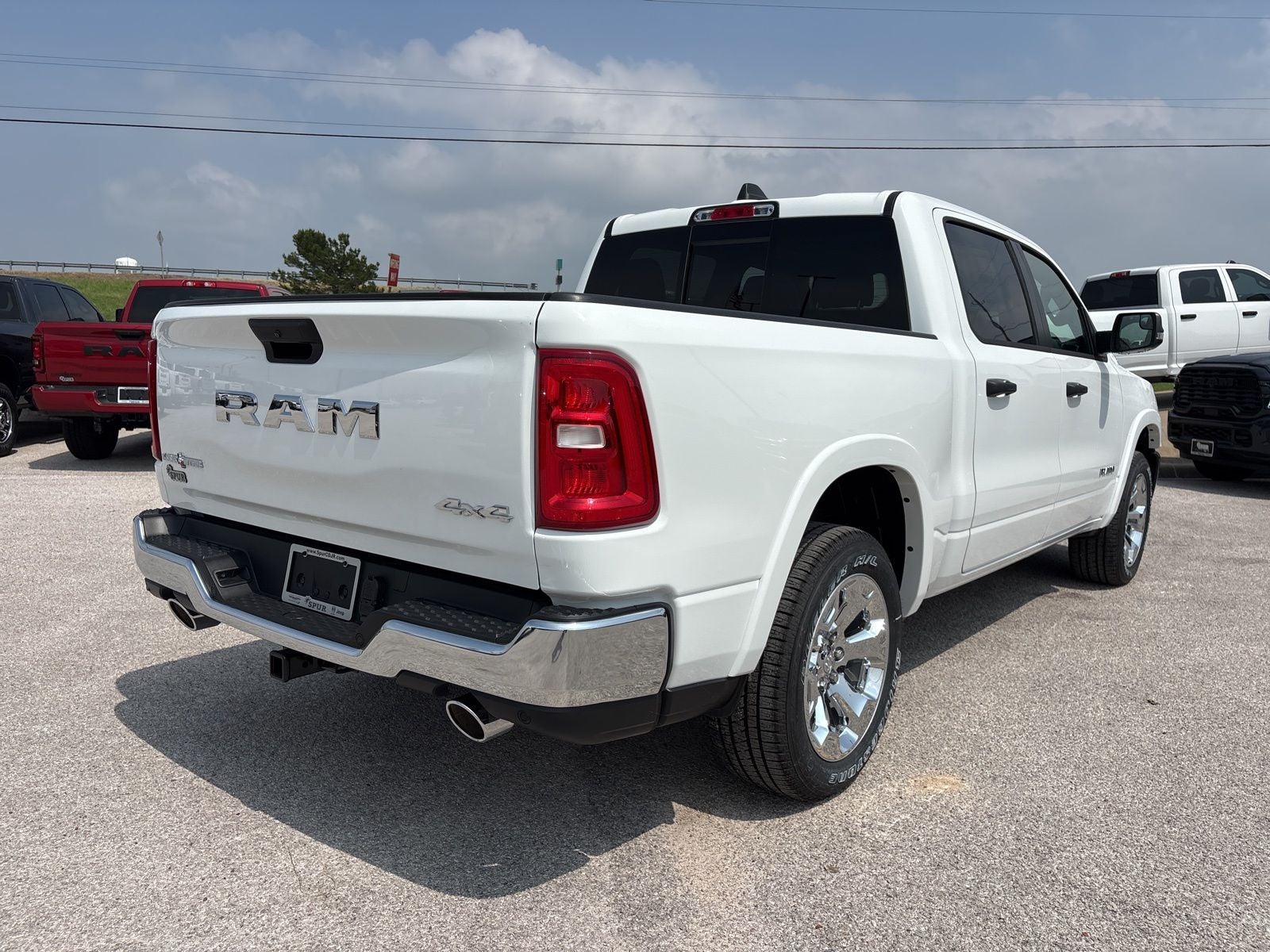 2026 RAM Ram 1500 RAM 1500 LONE STAR CREW CAB 4X4 5'7' BOX