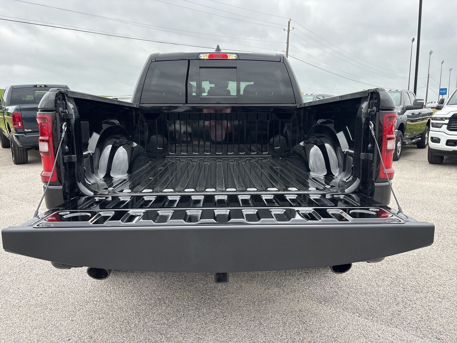 2026 RAM Ram 1500 RAM 1500 LONE STAR CREW CAB 4X4 5'7' BOX