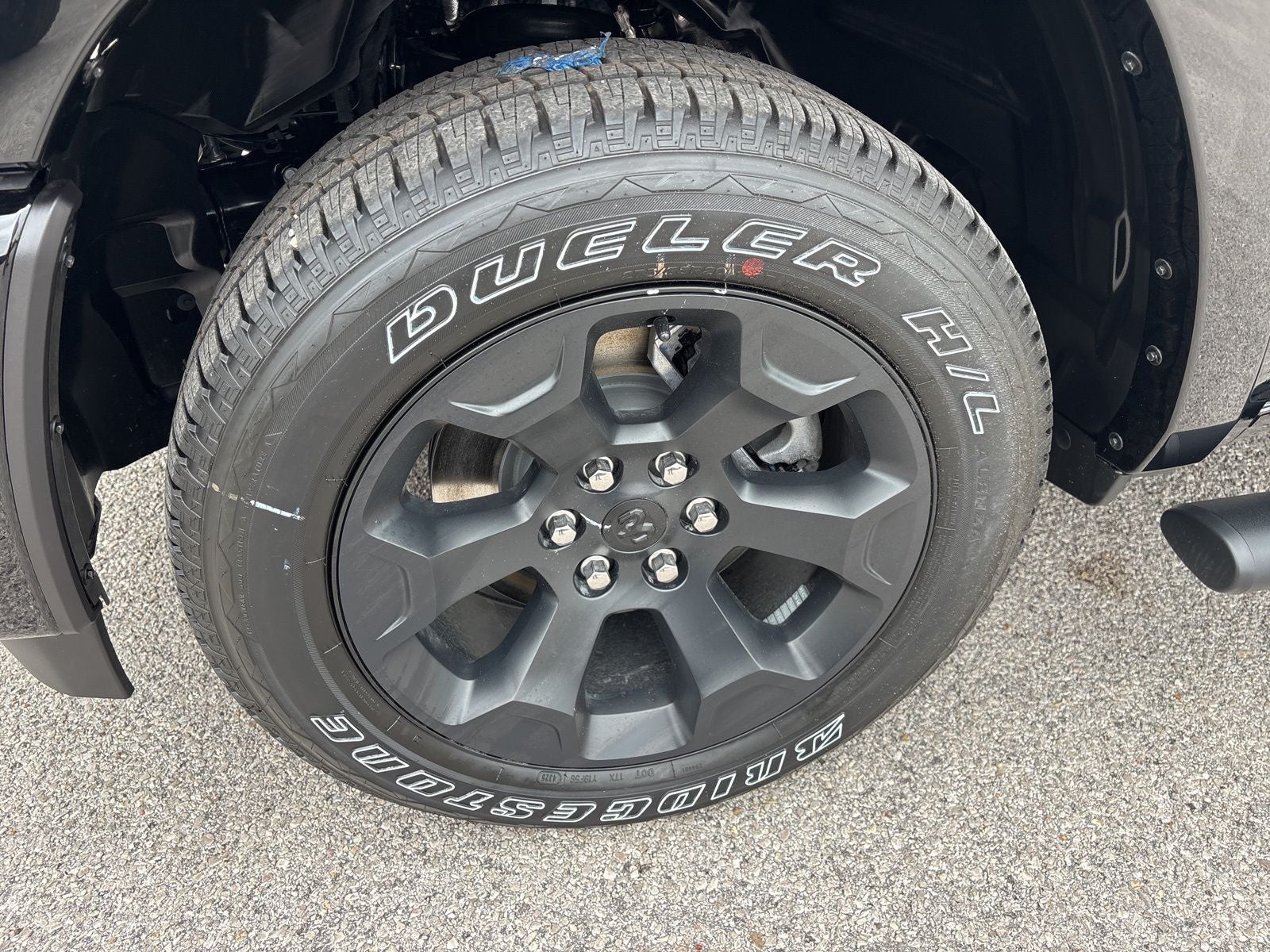 2026 RAM Ram 1500 RAM 1500 LONE STAR CREW CAB 4X4 5'7' BOX