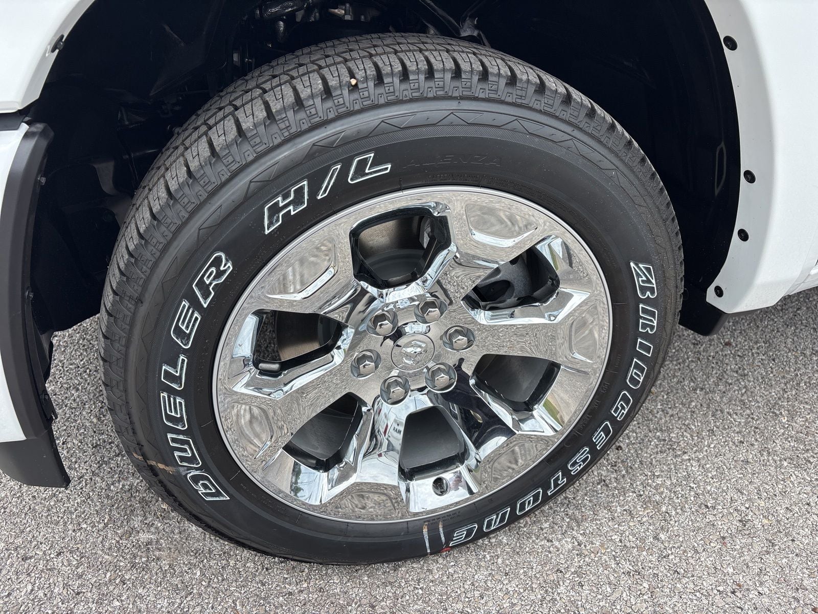 2026 RAM Ram 1500 RAM 1500 LONE STAR CREW CAB 4X4 5'7' BOX