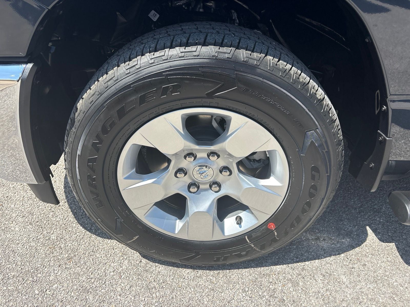 2026 RAM Ram 1500 RAM 1500 LONE STAR CREW CAB 4X4 5'7' BOX