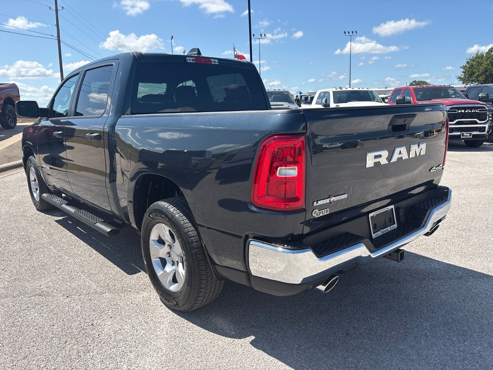2026 RAM Ram 1500 RAM 1500 LONE STAR CREW CAB 4X4 5'7' BOX