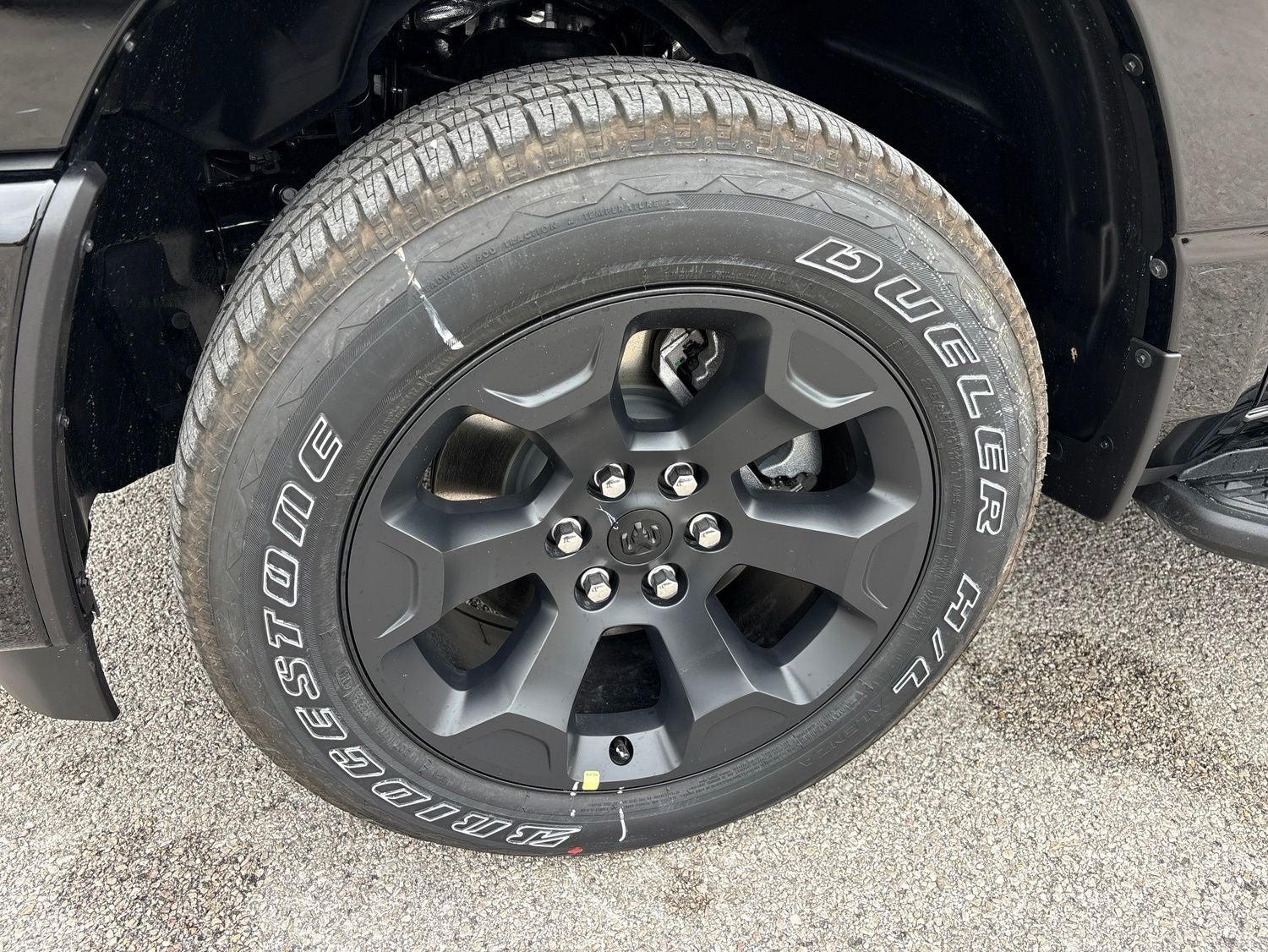 2026 RAM Ram 1500 RAM 1500 EXPRESS CREW CAB 4X4 5'7' BOX