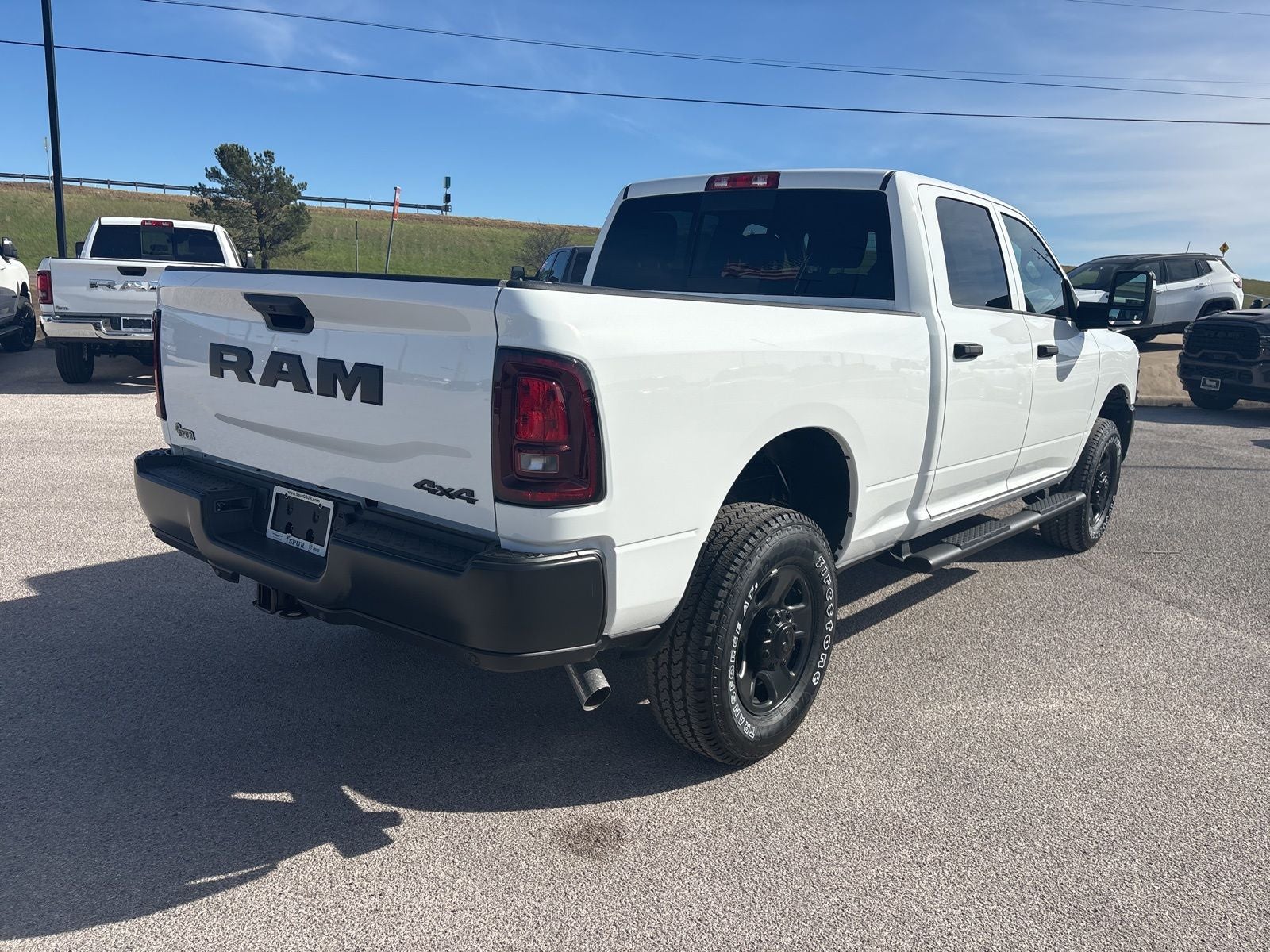 2026 RAM Ram 2500 RAM 2500 TRADESMAN CREW CAB 4X4 6'4' BOX