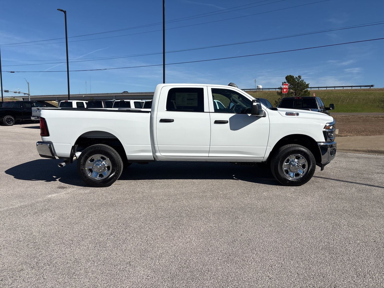 2026 RAM Ram 2500 RAM 2500 TRADESMAN CREW CAB 4X4 6'4' BOX