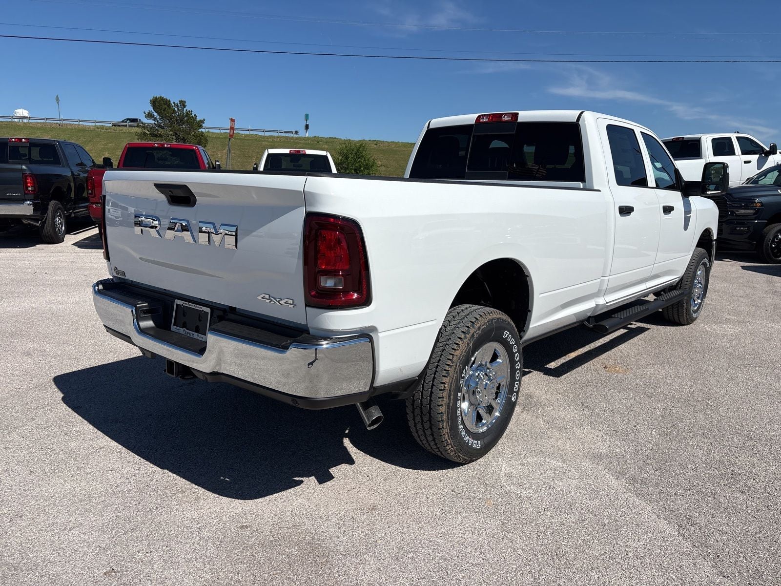 2026 RAM Ram 2500 RAM 2500 TRADESMAN CREW CAB 4X4 8' BOX