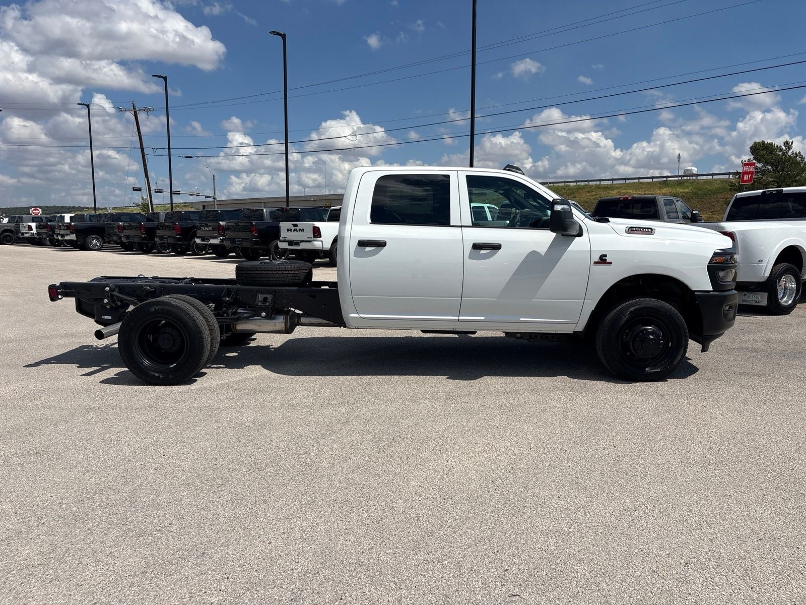 2027 RAM 3500 Chassis Cab Tradesman