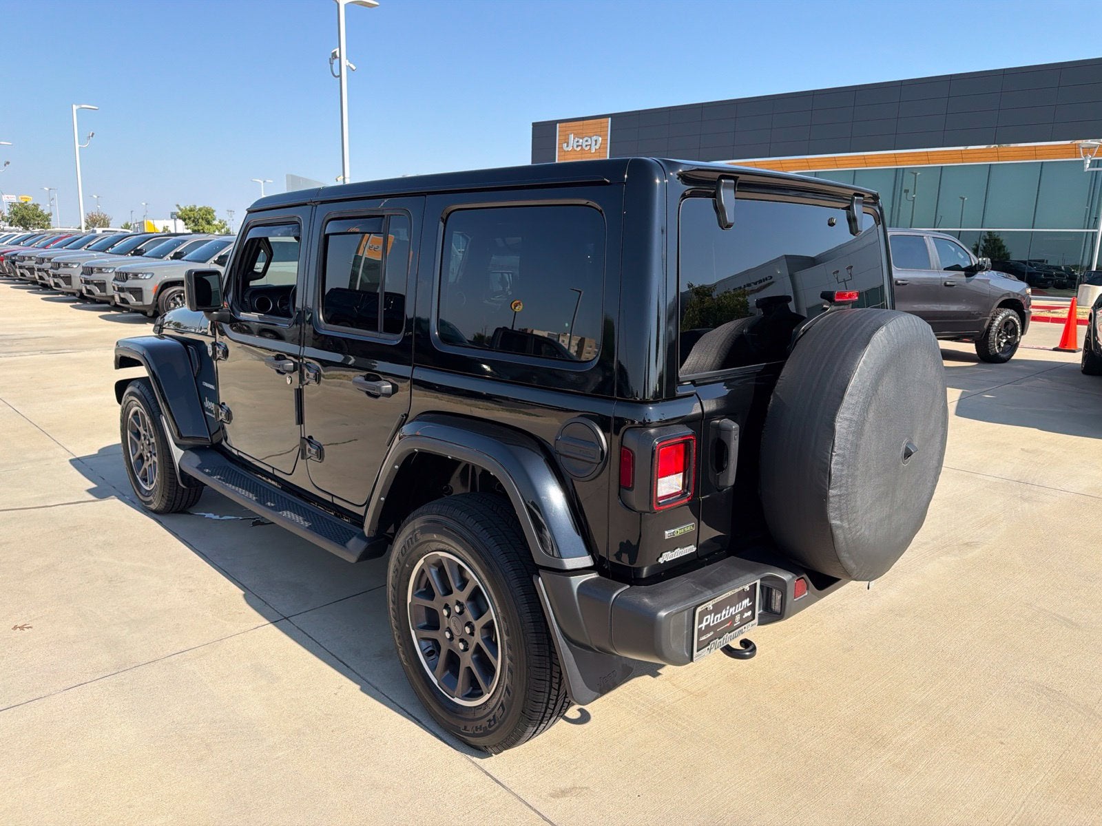 2023 Jeep Wrangler 4-Door Sahara 4x4