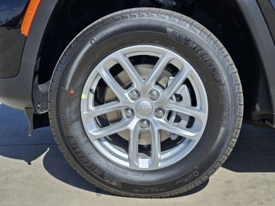 2026 Jeep Grand Cherokee GRAND CHEROKEE LAREDO 4X2