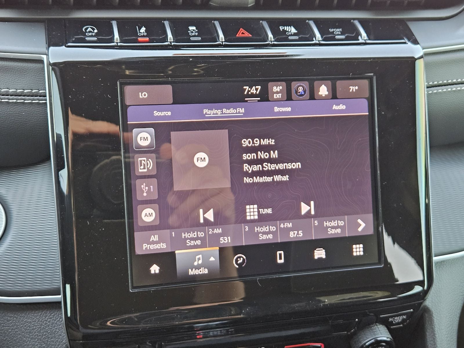 2026 Jeep Grand Cherokee GRAND CHEROKEE LAREDO 4X2