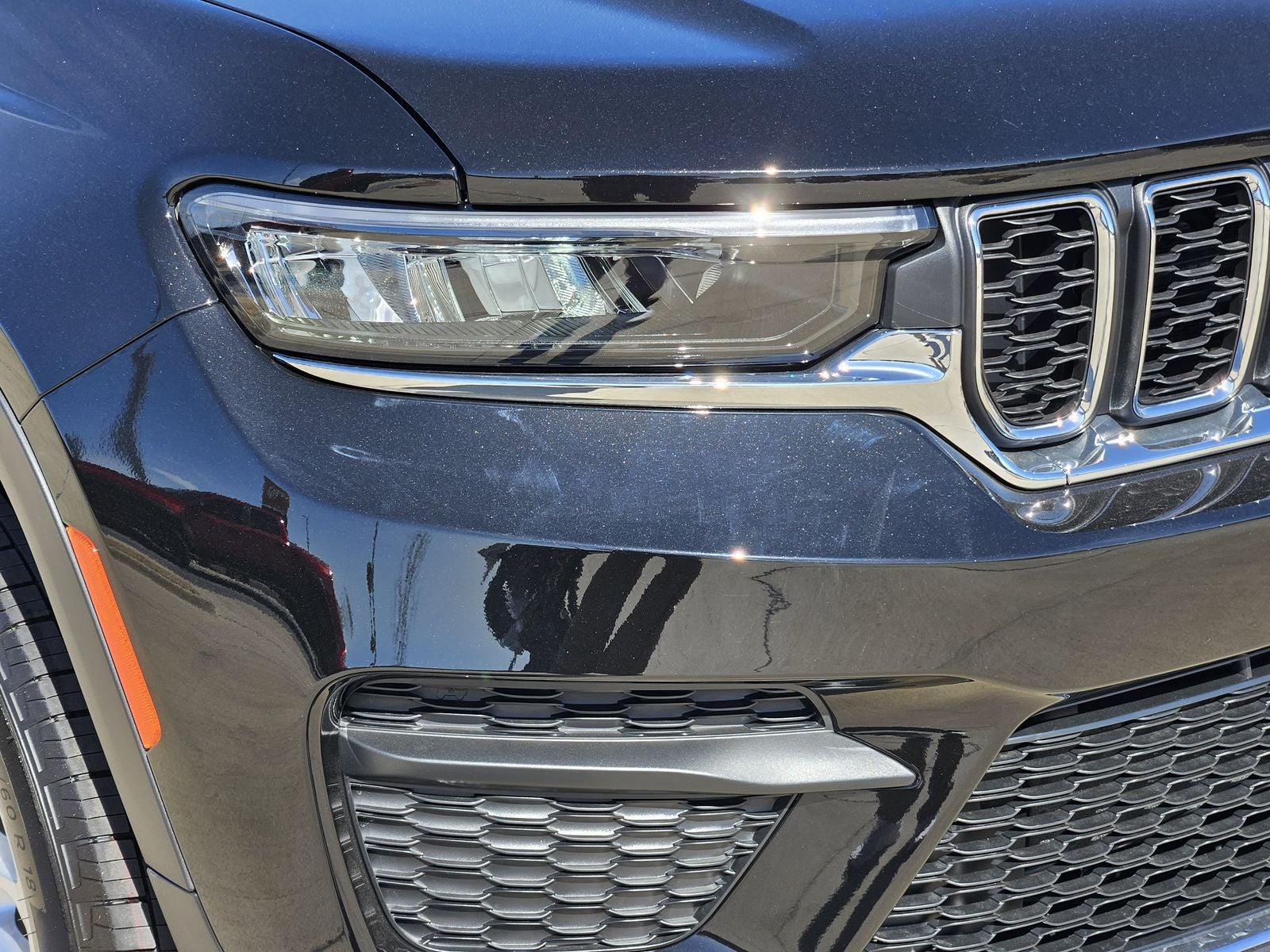 2026 Jeep Grand Cherokee GRAND CHEROKEE LAREDO 4X2