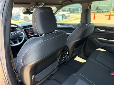 2026 Jeep Grand Cherokee GRAND CHEROKEE LAREDO 4X2