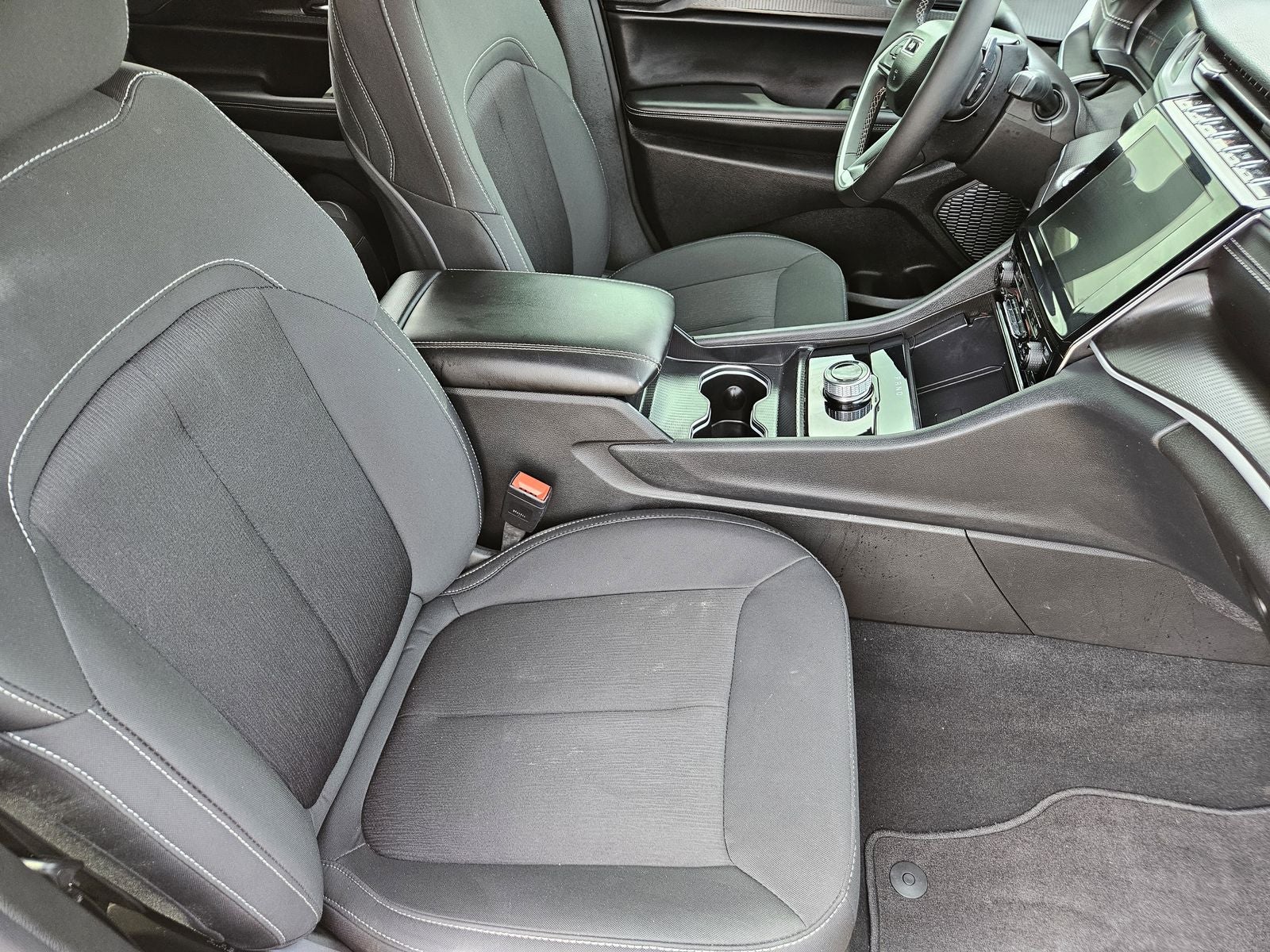 2025 Jeep Grand Cherokee Laredo X 4x2