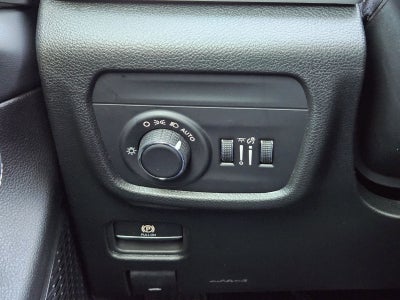 2025 Jeep Grand Cherokee GRAND CHEROKEE LAREDO 4X4