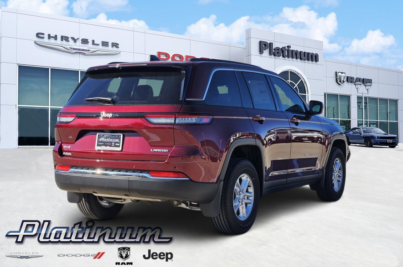 2025 Jeep Grand Cherokee GRAND CHEROKEE LAREDO 4X4