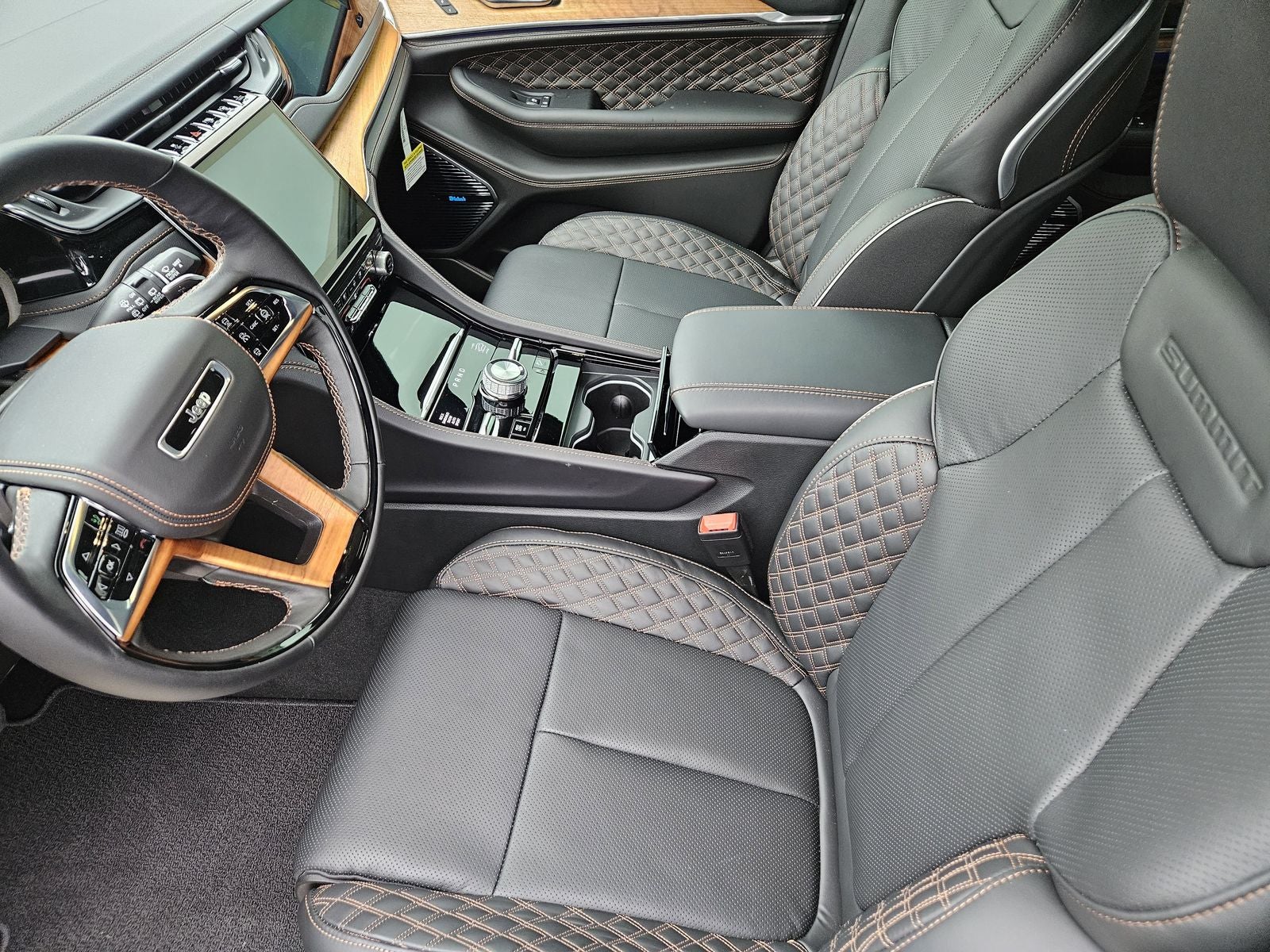 2025 Jeep Grand Cherokee GRAND CHEROKEE SUMMIT RESERVE 4X4