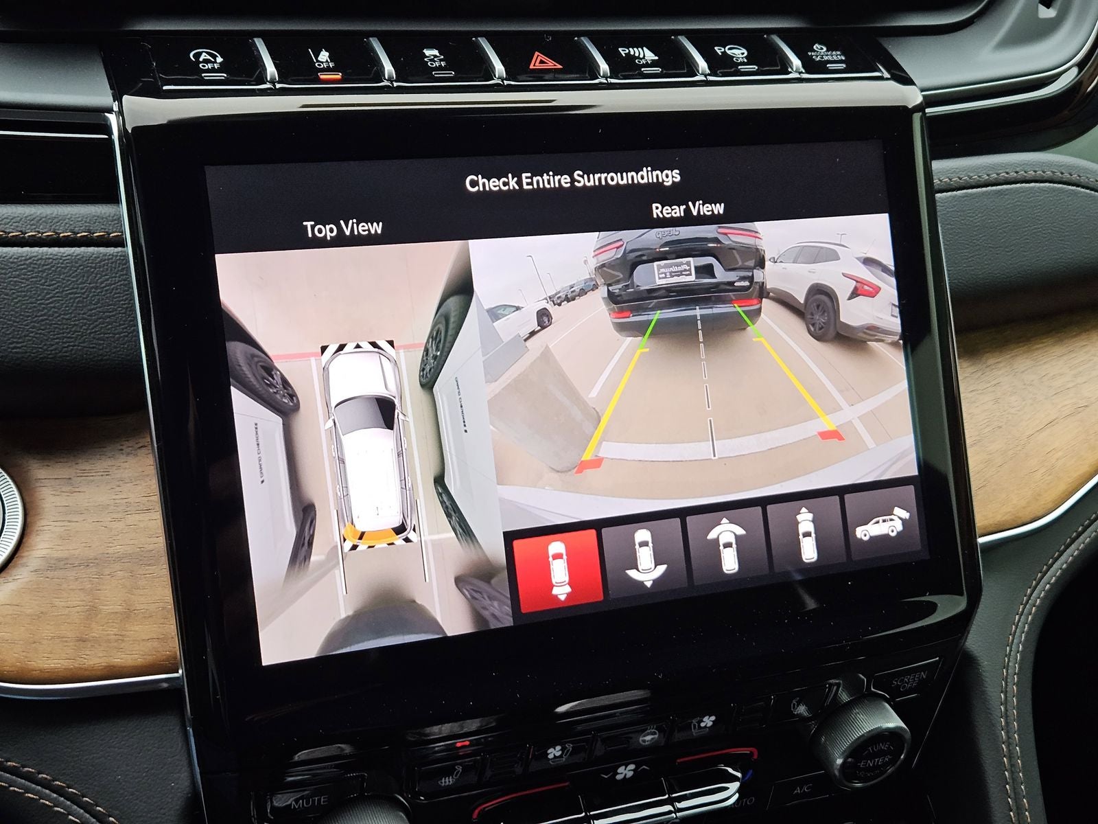 2025 Jeep Grand Cherokee GRAND CHEROKEE SUMMIT RESERVE 4X4