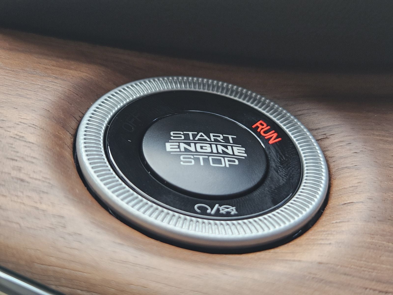 2025 Jeep Grand Cherokee GRAND CHEROKEE SUMMIT RESERVE 4X4