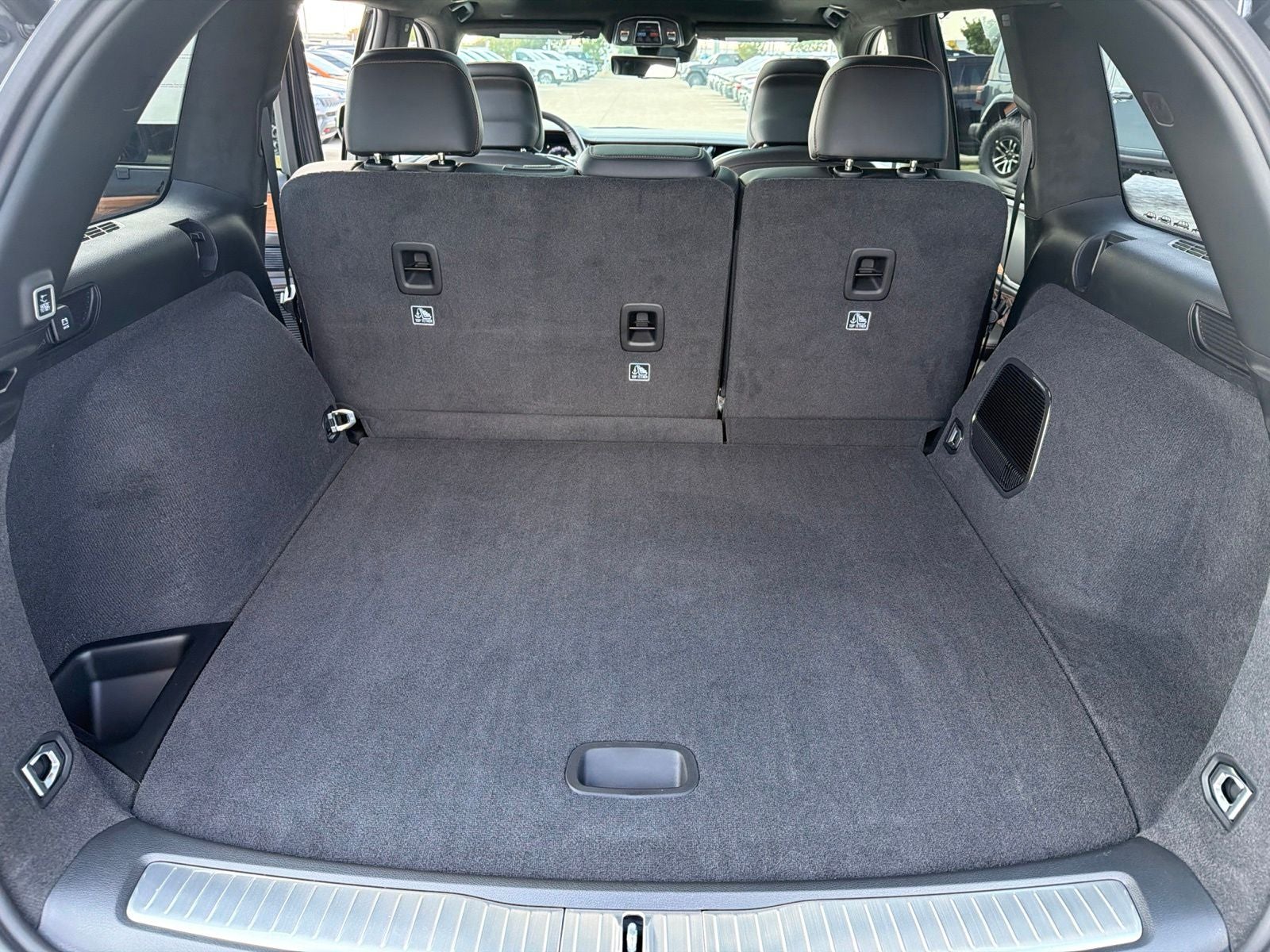 2027 Jeep Grand Cherokee Summit