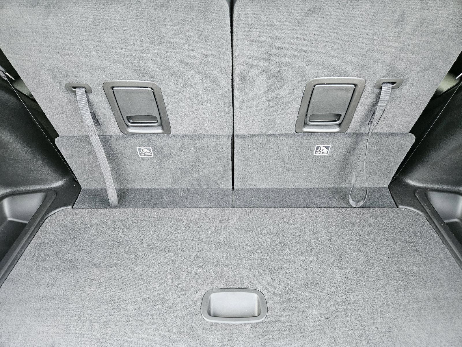 2025 Jeep Grand Cherokee L GRAND CHEROKEE L LAREDO X 4X2