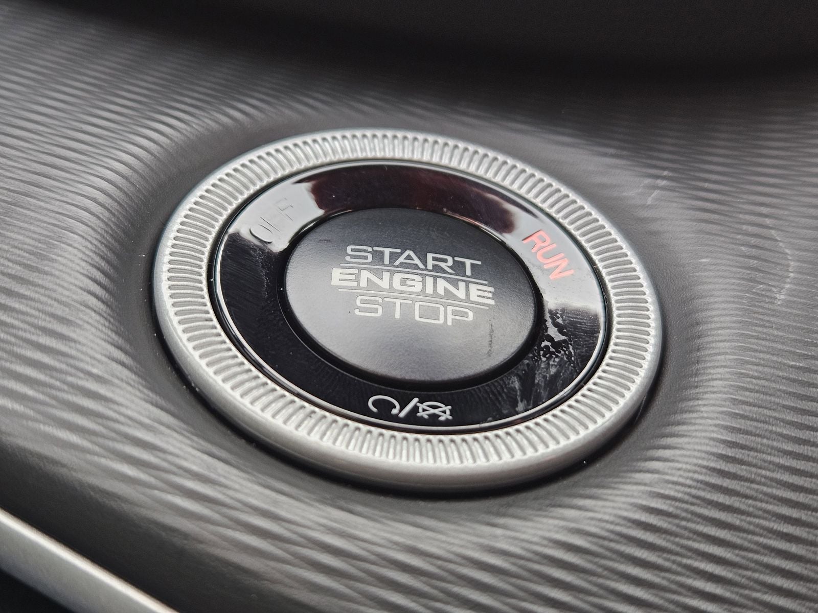 2025 Jeep Grand Cherokee L GRAND CHEROKEE L LAREDO X 4X2