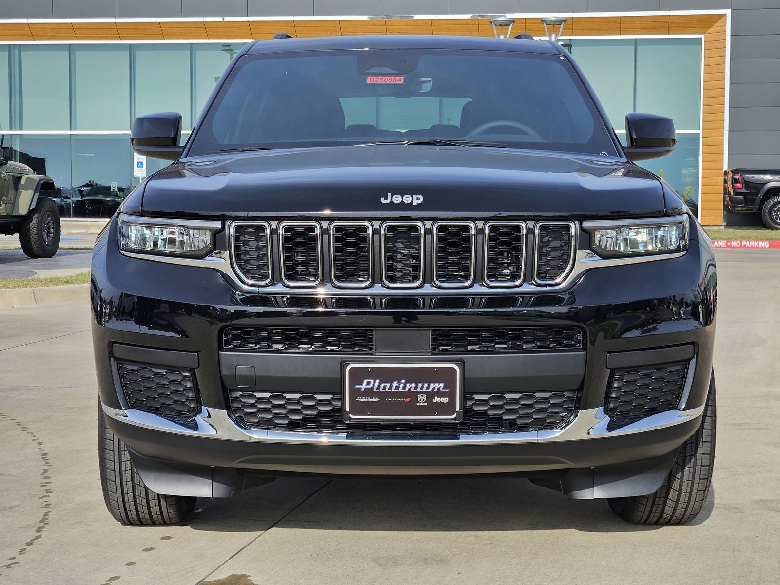 2025 Jeep Grand Cherokee L GRAND CHEROKEE L LAREDO X 4X2