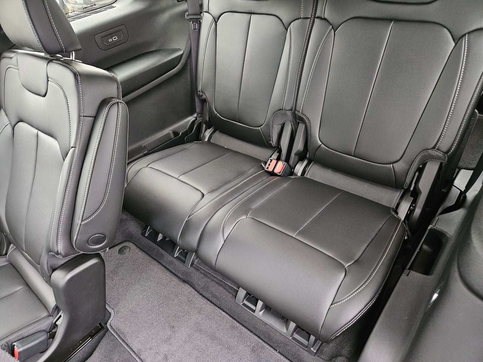 2025 Jeep Grand Cherokee L GRAND CHEROKEE L LIMITED 4X4