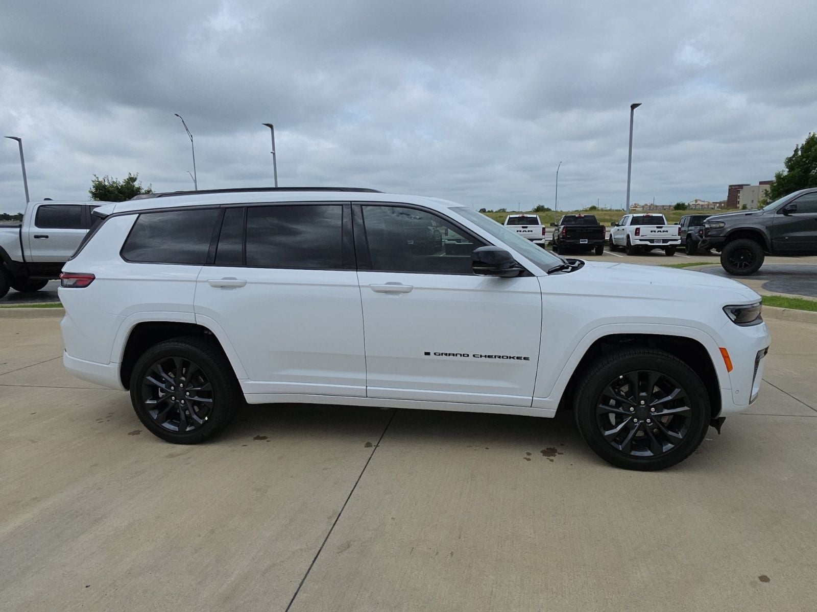 2026 Jeep Grand Cherokee L GRAND CHEROKEE L LIMITED RESERVE 4X4