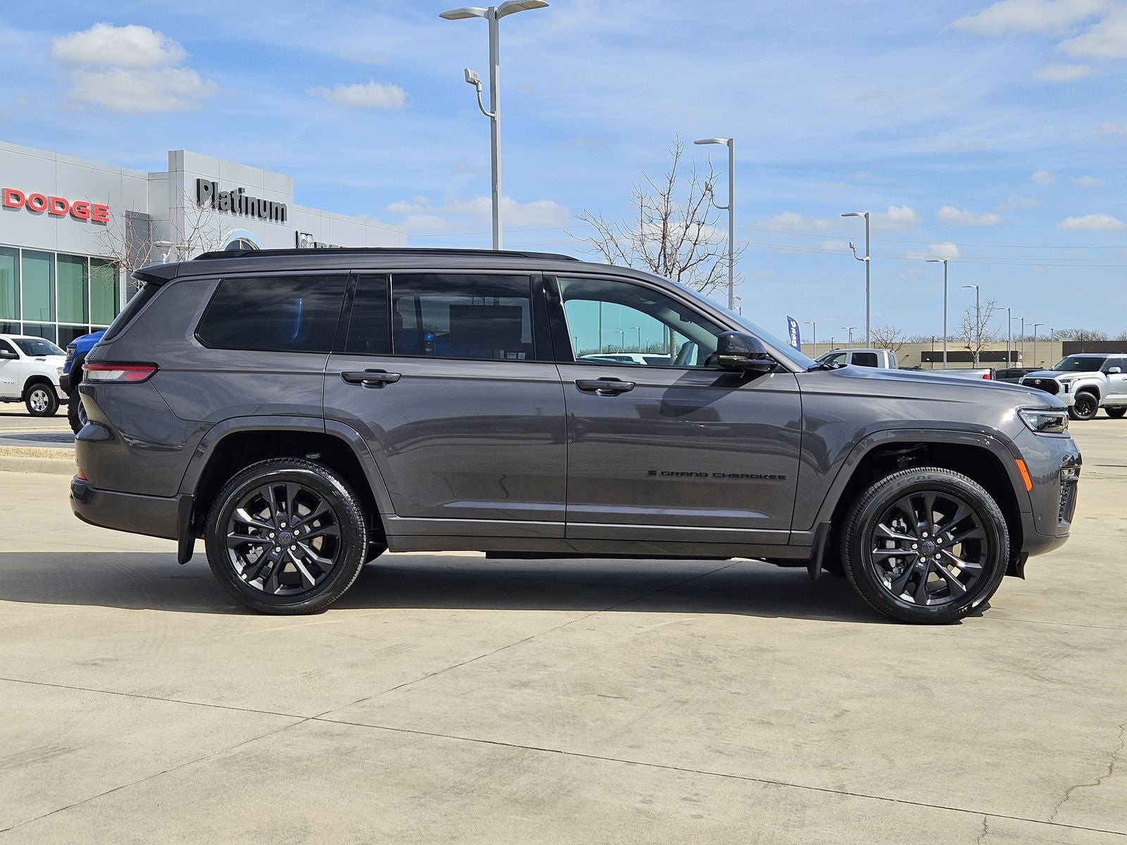 2026 Jeep Grand Cherokee GRAND CHEROKEE L LIMITED RESERVE 4X4