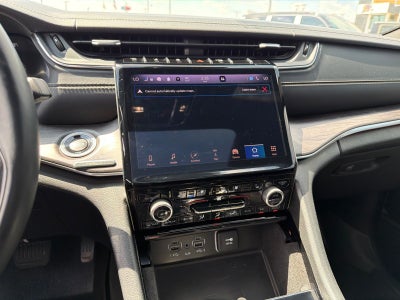 2022 Jeep Grand Cherokee L Overland 4x4