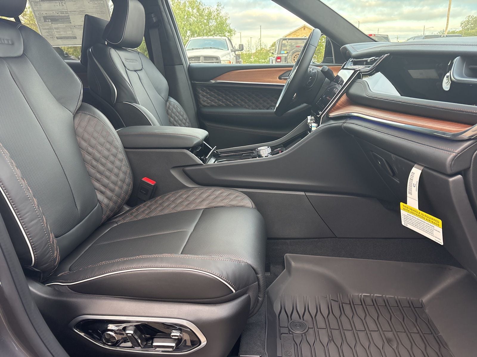 2025 Jeep Grand Cherokee L GRAND CHEROKEE L SUMMIT RESERVE 4X4