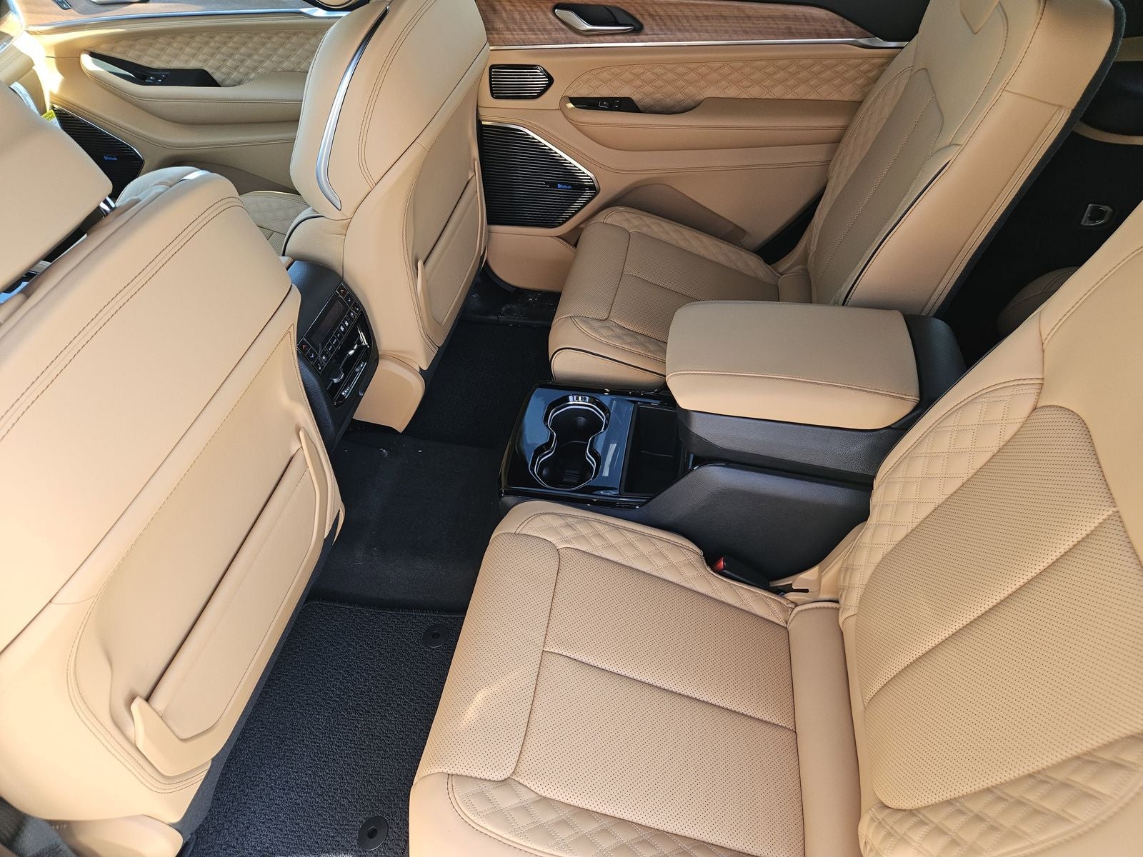 2026 Jeep Grand Cherokee L GRAND CHEROKEE L SUMMIT 4X4