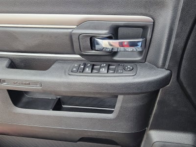 2024 RAM 1500 Classic Warlock Crew Cab 4x4 5'7' Box