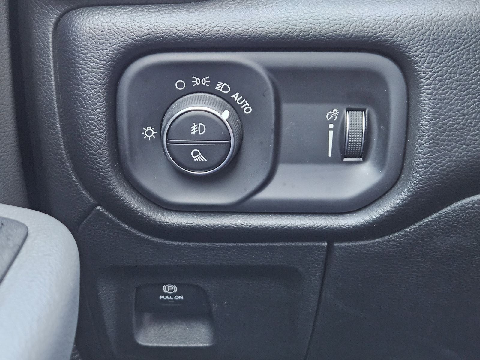 2023 RAM Ram 1500 Lone Star Crew Cab 4x2 5'7' Box