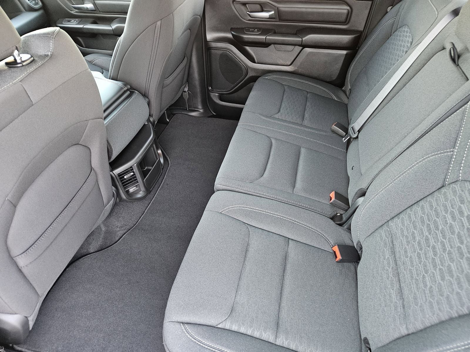 2026 RAM Ram 1500 RAM 1500 EXPRESS CREW CAB 4X2 5'7' BOX