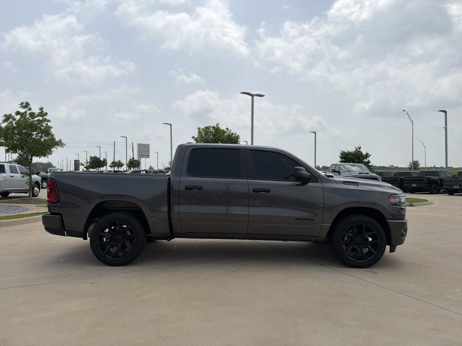 2025 RAM Ram 1500 Tradesman Crew Cab 4x2 5'7' Box