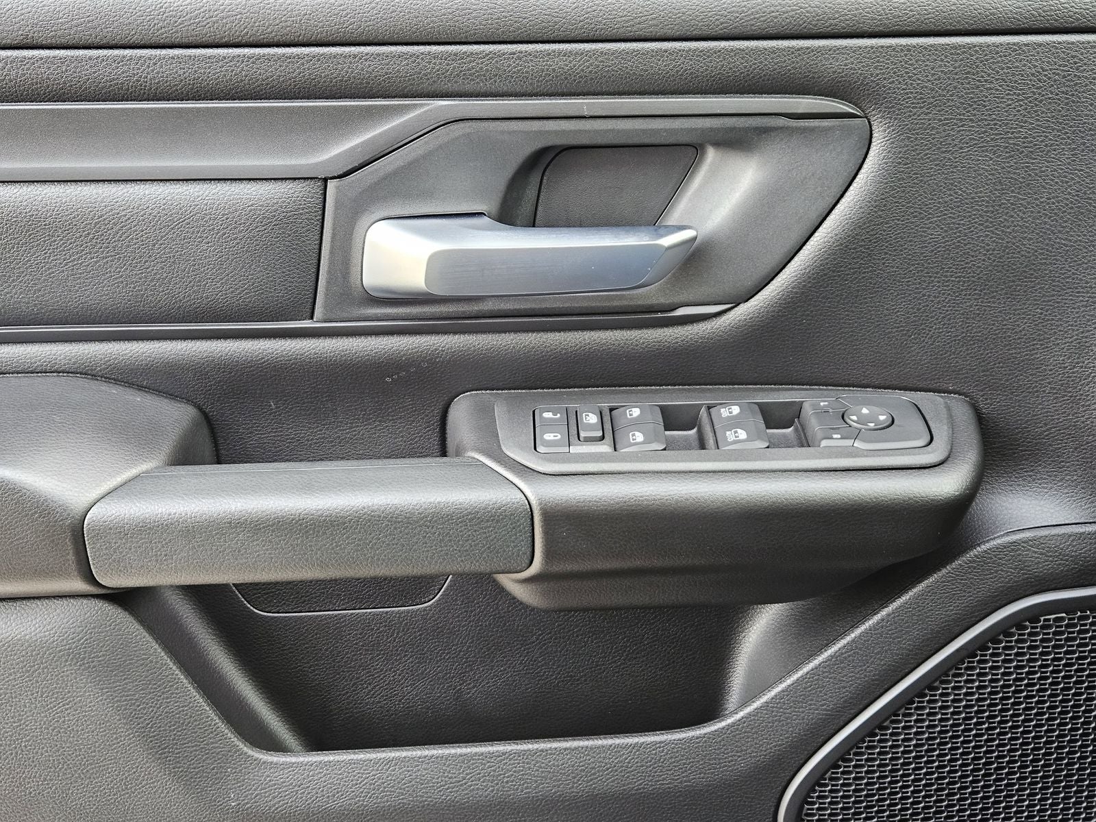 2026 RAM Ram 1500 RAM 1500 EXPRESS CREW CAB 4X2 5'7' BOX