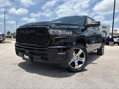 2026 RAM Ram 1500 RAM 1500 EXPRESS CREW CAB 4X2 5'7' BOX
