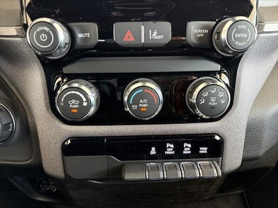 2026 RAM Ram 1500 RAM 1500 EXPRESS CREW CAB 4X2 5'7' BOX
