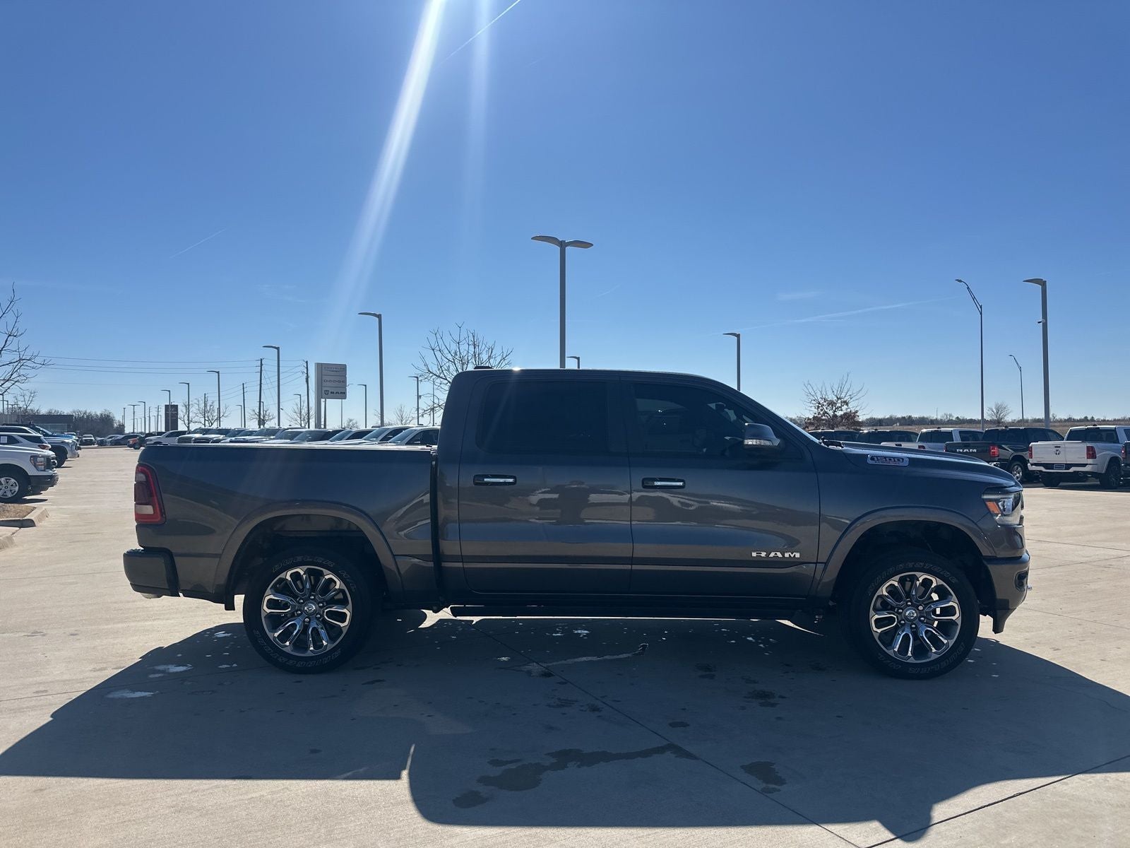 2022 RAM Ram 1500 Laramie Crew Cab 4x2 5'7' Box