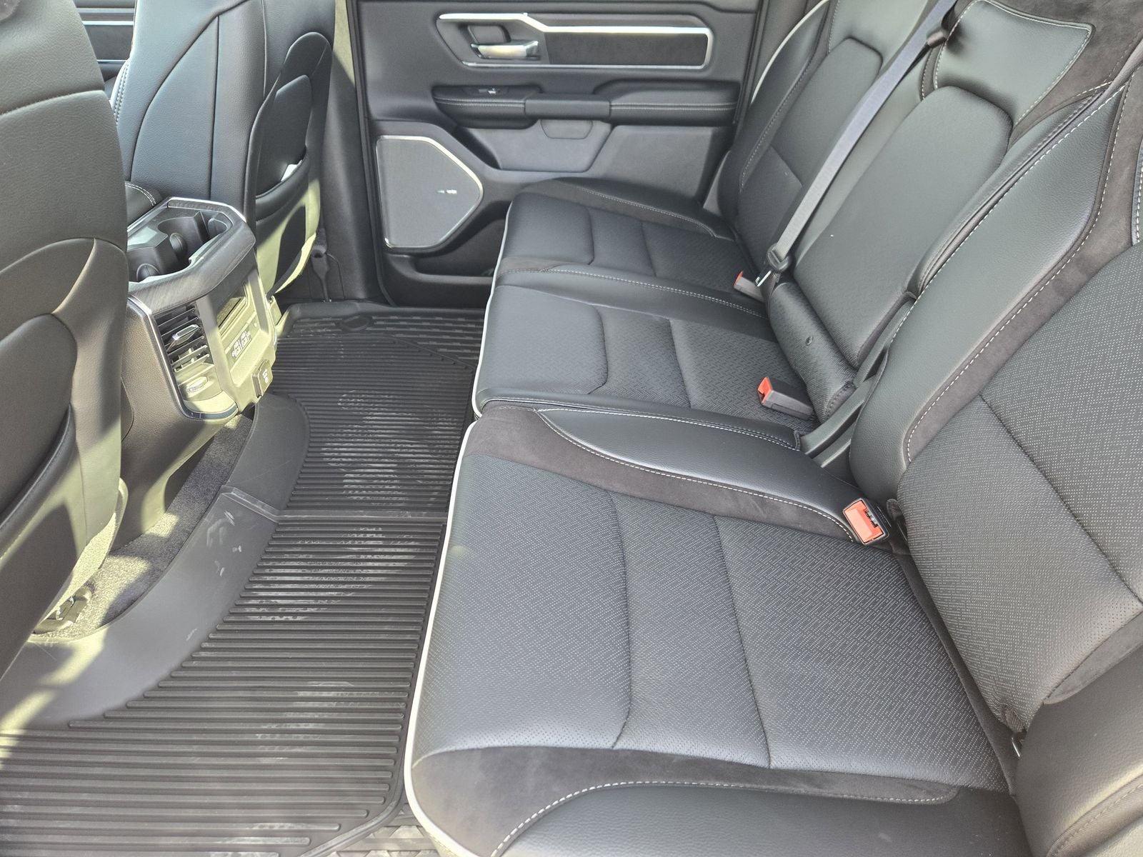 2026 RAM Ram 1500 RAM 1500 LARAMIE CREW CAB 4X2 5'7' BOX